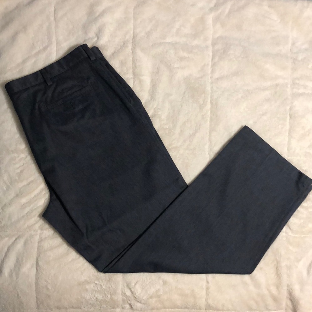 42x32 Dark Gray Dockers D3 Easy Khaki Pants